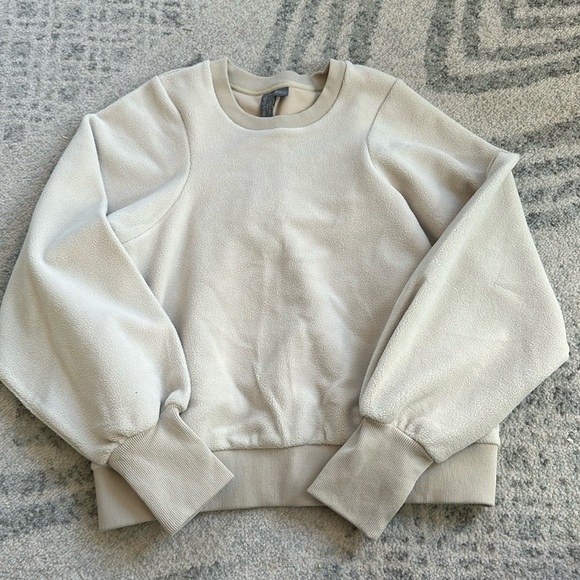 NWT Sweaty Betty Mallow Sweatshirt - Picture 2 of 3
